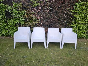 4 witte Philip Starck tuinstoelen met handvat beschikbaar voor biedingen