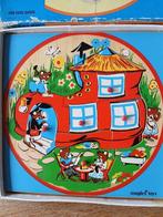 Houten puzzel met nopjes, thema Muizenfamilie, Gebruikt, 10 tot 50 stukjes, Ophalen of Verzenden, Van hout