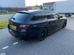 BMW 5-Serie Touring (f11 535d Xdrive 313pk Aut. 2015 Zwart, Auto's, Te koop, Geïmporteerd, 5 stoelen, 17 km/l