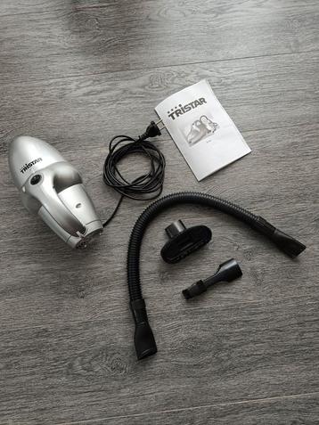 Mooie goede Tristar hand stofzuiger compleet met accessoires beschikbaar voor biedingen