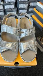 9) leren sandalen maat 4/4,5/5,5 en 6,5, Solidus, Nieuw, Grijs, Sandalen of Muiltjes