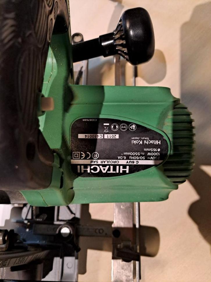 Hitachi C 6UY Cirkelzaag + Geleider, Doe-het-zelf en Verbouw, Gereedschap | Zaagmachines, Gebruikt, Cirkelzaag, 1200 watt of meer