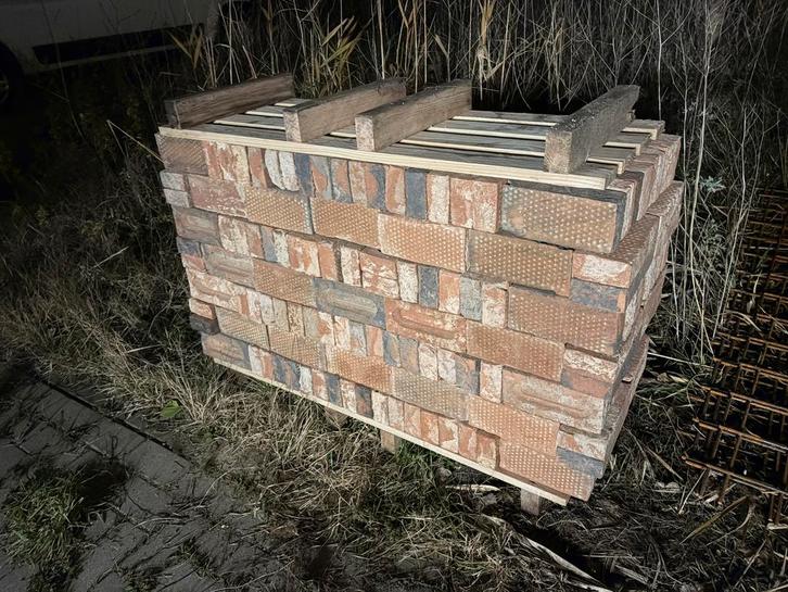 Baksteen, waalformaat Wienerberger, Doe-het-zelf en Verbouw, Metselstenen, Zo goed als nieuw, Bakstenen, Ophalen