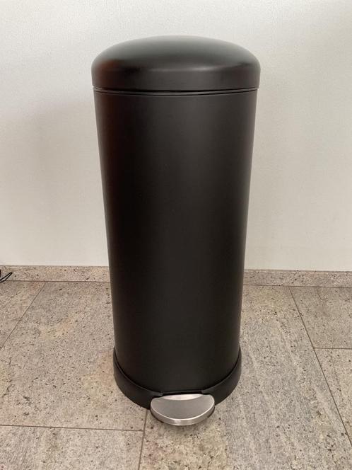 Mat zwarte vuilnisemmer, Huis en Inrichting, Woonaccessoires | Prullenbakken, Zo goed als nieuw, Metaal, 75 cm of meer, 30 tot 40 liter