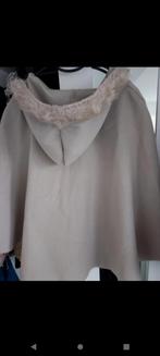 Poncho, Kleding | Dames, Ophalen of Verzenden, Zo goed als nieuw, Grijs