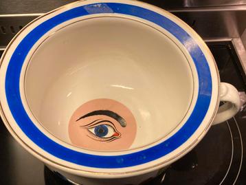 Po A La Mariee voor de Pasgehuwden Met Oog op de Bodem beschikbaar voor biedingen