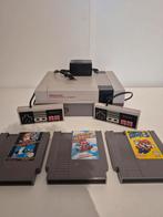 Mooie Nintendo Nes met alle Super Mario games 1-2-3 compleet, Spelcomputers en Games, Spelcomputers | Nintendo NES, Ophalen of Verzenden