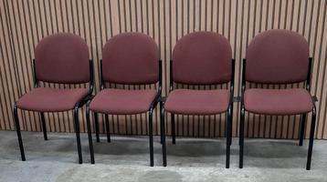 Partij 140 x Vergaderstoelen kantine kantoor horeca stoelen  beschikbaar voor biedingen