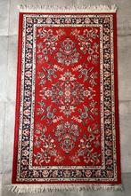 Vintage tapijt vloerkleed wandkleed rood met bloemen franje, 50 tot 100 cm, 150 tot 200 cm, Gebruikt, Rechthoekig