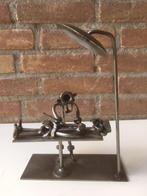 Metalen beeldje - Chirurg - Moerenmannetje, Verzamelen, Beelden en Beeldjes, Ophalen of Verzenden, Zo goed als nieuw