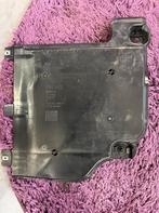 VW Polo 2G / AW1 deel Onderplaat 2Q0 825 101 A, Gebruikt, Ophalen of Verzenden, Spatbord, Volkswagen