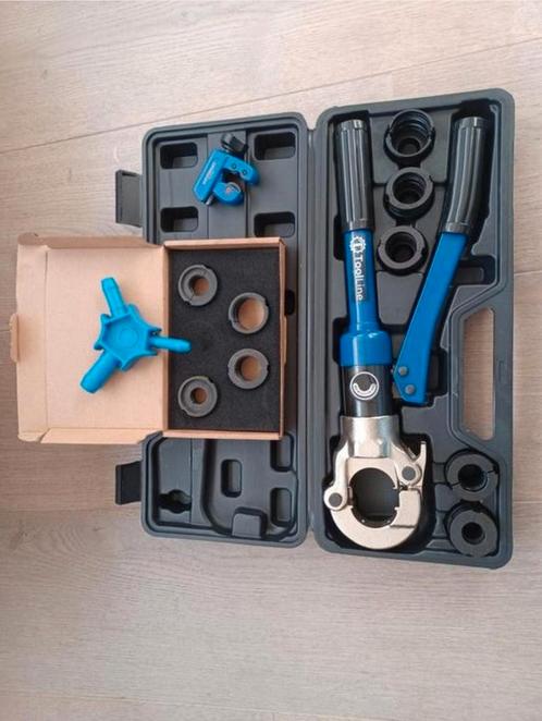 --Te huur-- Hydraulische perstang Uponor, Henco, ect, Doe-het-zelf en Verbouw, Gereedschap | Handgereedschap, Zo goed als nieuw