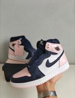 Jordan 1 high atmosphere (38), Kleding | Dames, Schoenen, Nike Air Jordan, Nieuw, Ophalen of Verzenden, Sneakers of Gympen