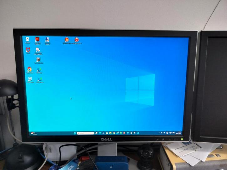 2x Dell 2009WT 20 inch LCD Monitor, Computers en Software, Monitoren, Gebruikt, 60 Hz of minder, DVI, VGA, LED, Overige resoluties