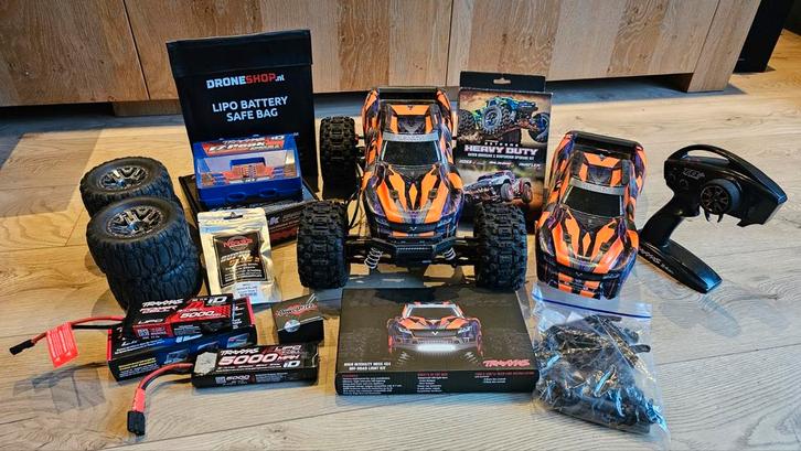 Traxxas Hoss 4x4 VXL Monster Truck, Hobby en Vrije tijd, Modelbouw | Radiografisch | Auto's, Gebruikt, Auto offroad, Elektro, Schaal 1:10