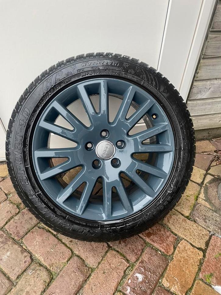 Originele set Audi A4 b7 velgen met winterbanden, Auto-onderdelen, Banden en Velgen, Velg(en), Winterbanden, 17 inch, 225 mm, Personenwagen