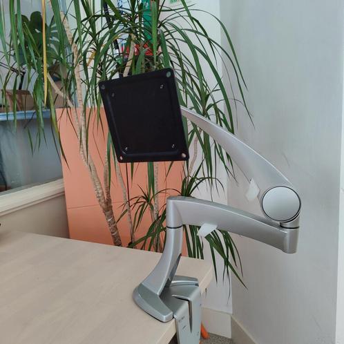 5 x Neoflex ergotron monitor arm (nieuw € 115 /stuk), Computers en Software, Monitoren, Gebruikt, Draaibaar, Kantelbaar, Overige typen