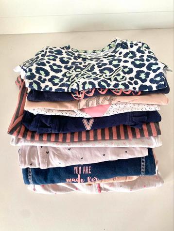 Baby meisjes t-shirtjes maat 62 en een boxpakje beschikbaar voor biedingen