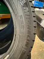 Michelin agilis 215/60r17 bestelwagen banden, Ophalen, Zo goed als nieuw