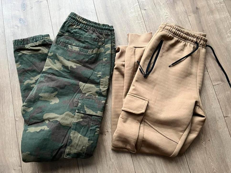 2 cargo broeken heren maat S, Kleding | Heren, Ophalen of Verzenden, Zo goed als nieuw, Maat 46 (S) of kleiner