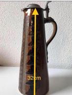 Prachtige schenkkan aardewerk voorzien van reliëf decoratie, Ophalen of Verzenden