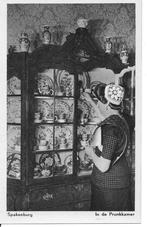 Spakenburg in de Pronkkamer., Ophalen of Verzenden, 1940 tot 1960, Ongelopen, Utrecht