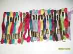 100 Strengen Puppets splijtgaren + restanten. Heb ook DMC., Hobby en Vrije tijd, Borduren en Borduurmachines, Ophalen of Verzenden
