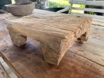 Robuuste houten etagère., Huis en Inrichting, Woonaccessoires | Etagères, Ophalen of Verzenden, Zo goed als nieuw, Nvt, Nvt