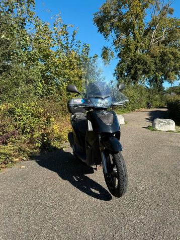 Kymco scooter  beschikbaar voor biedingen