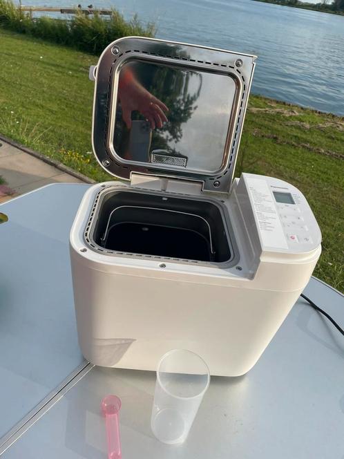 Panasonic Broodbakmachine SD-B2510 WXE te koop., Witgoed en Apparatuur, Broodbakmachines, Zo goed als nieuw, Met timer, 400 tot 800 gram deeg