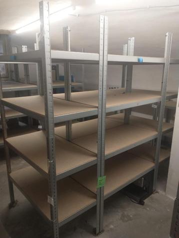 Stellingkasten - Metaal met Spaanplaten - 26 stuks beschikbaar voor biedingen