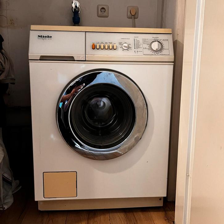 Miele Wasmaschine Novotronic W 907, Witgoed en Apparatuur, Wasmachines, 85 tot 90 cm, 1200 tot 1600 toeren, Ophalen