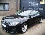 Audi A1 Sportback 25 TFSI Attitude|NAVI|VIRTUAL|CARPLAY|CLIM, Auto's, Voorwielaandrijving, Stof, Zwart, 95 pk