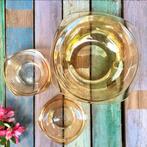 Glazen schaaltjes iriserend glas zalm roze met bloemetjes, Huis en Inrichting, Keuken | Servies, Gebruikt, Ophalen of Verzenden