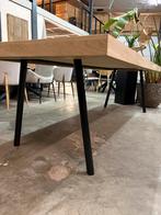 Eikenhouten eettafel met visgraat motief, Huis en Inrichting, Tafels | Eettafels, Ophalen, Gebruikt, 100 tot 150 cm, 200 cm of meer