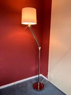 Witte IKEA Vloerlamp - Verstelbaar, Huis en Inrichting, Lampen | Vloerlampen, Ophalen, Zo goed als nieuw, Metaal, 150 tot 200 cm