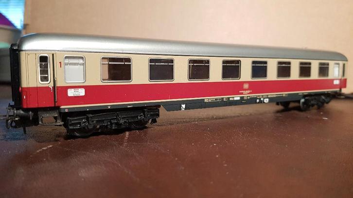 Märklin 4089 Personenrijtuig TEE (1e kl.) van de DB, 1973, Hobby en Vrije tijd, Modeltreinen | H0, Zo goed als nieuw, Wagon, Wisselstroom