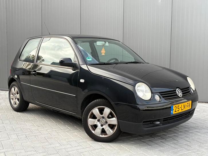 Volkswagen Lupo 1.4 44KW 2003 Zwart NWE APK!, Auto's, Volkswagen, Particulier, Lupo, Benzine, C, Hatchback, Handgeschakeld, Origineel Nederlands