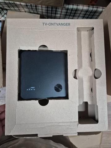 Arris IPTVbox vip5202 zonder afstandsbediening nieuw in doos beschikbaar voor biedingen