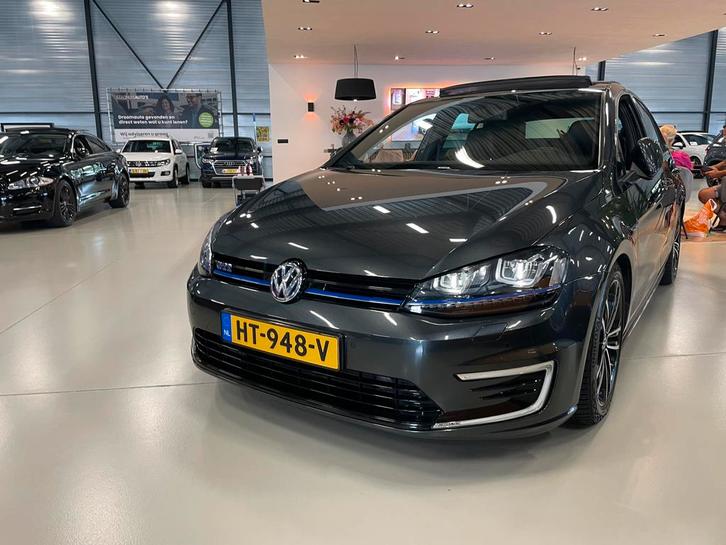 Volkswagen Golf 1.4 TSI Phev DSG 2015 | CarPlay | Schuifdak, Auto's, Volkswagen, Particulier, Golf, Achteruitrijcamera, Adaptive Cruise Control