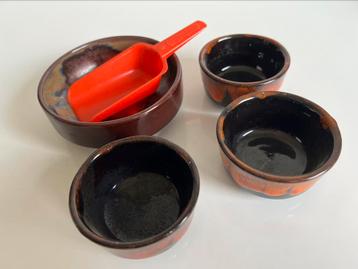 Vintage 5-delig Keramiek Pinda Schaaltjes Oranje Fat Lava beschikbaar voor biedingen