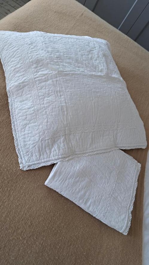 Nieuwe set van 2 broderie kussen slopen, Huis en Inrichting, Woonaccessoires | Kussens, Nieuw, Wit, Vierkant, Ophalen of Verzenden