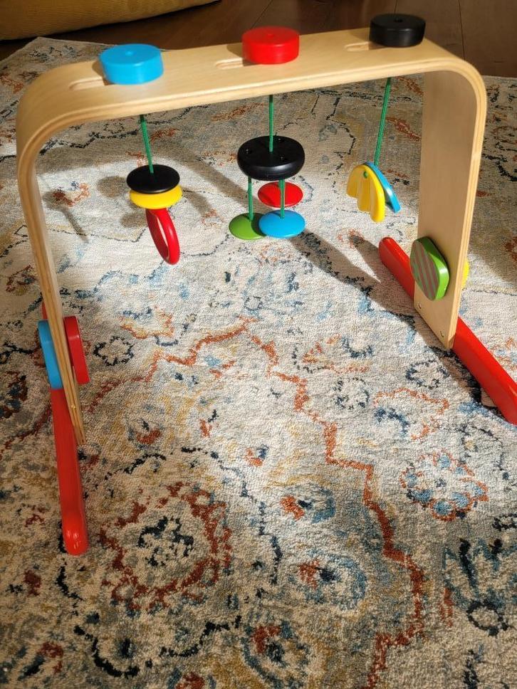 IKEA LEKA babygym – compact, vrolijk & klaar voor gebruik, Kinderen en Baby's, Speelgoed | Babyspeelgoed, Zo goed als nieuw, Babygym