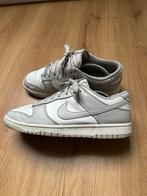 Nike Dunk Low Fog Grey - Maat 44, Ophalen of Verzenden, Zo goed als nieuw, Zwart, Sneakers of Gympen
