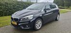 BMW 2-Serie Active Tourer 1.5 216D 2016 Dealeronderhouden, Auto's, Voorwielaandrijving, Parkeersensor, Stof, Zwart