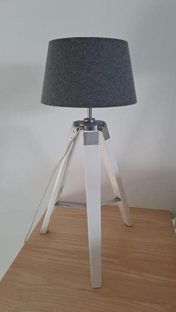 IKEA Lamp - Driepoot Standaard beschikbaar voor biedingen