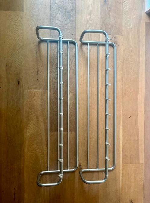 Twee Gispen 1013 kapstokken - mat chroom, Huis en Inrichting, Woonaccessoires | Kapstokken, Zo goed als nieuw, Wandkapstok, Minder dan 100 cm