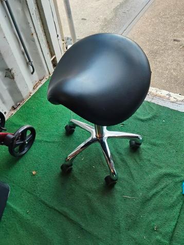 SILVERFOX ZADELKRUK (ALS NIEUW) beschikbaar voor biedingen