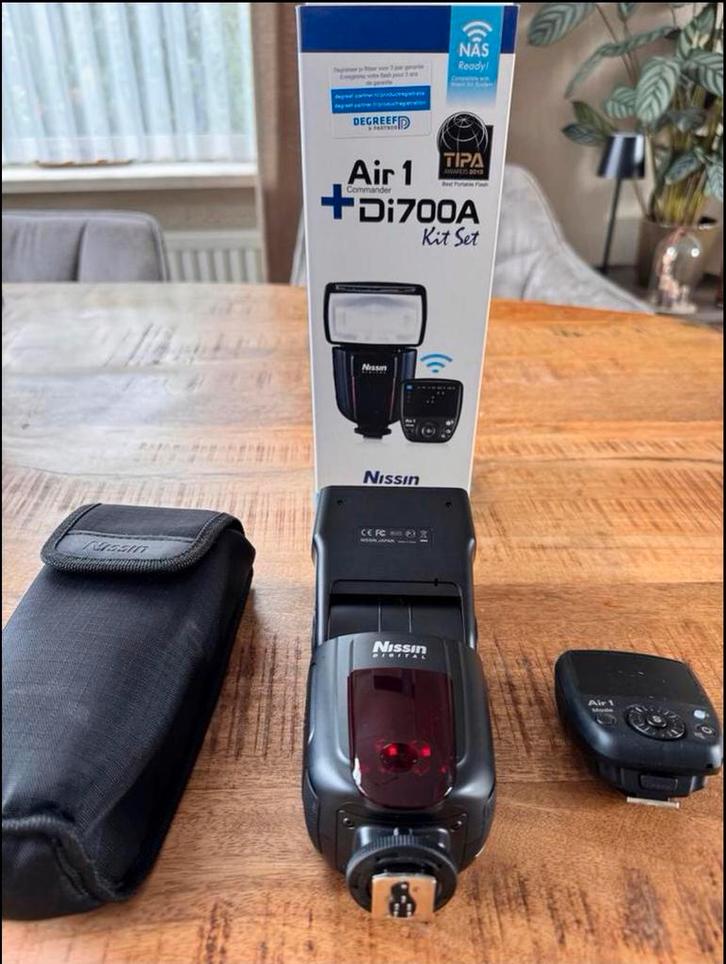 Nissin Di700A flitser kit, Audio, Tv en Foto, Fotografie | Flitsers, Zo goed als nieuw, Overige merken, Kantelbaar, Ophalen of Verzenden