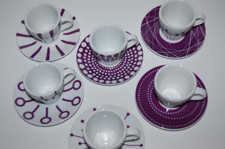 Bodum retro set espressokop en schotels: Paula- paars cerise, Verzamelen, Retro, Huis en Inrichting, Ophalen of Verzenden